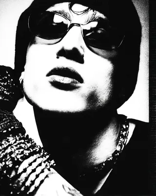 Midjourney SREF 2562 Glam Rebel — sample image 4